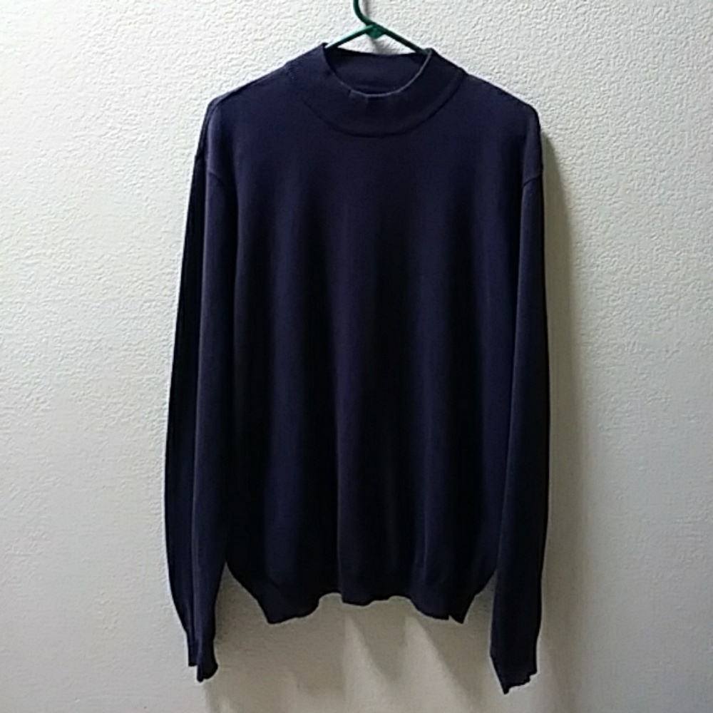 Van Heusen dark blue crewneck sweater lrg